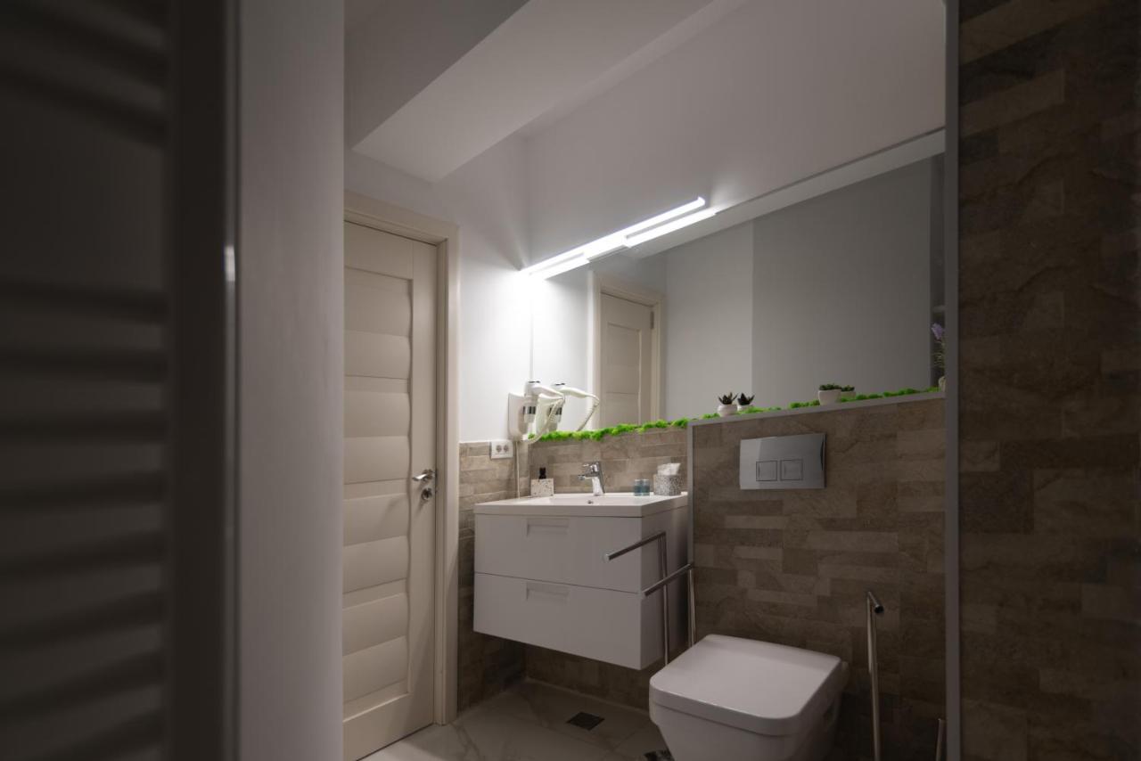 John's Luxury Apartament *